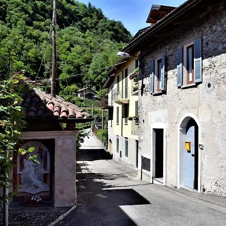 Apartment Enjoyable Location In Old House, Maggiore