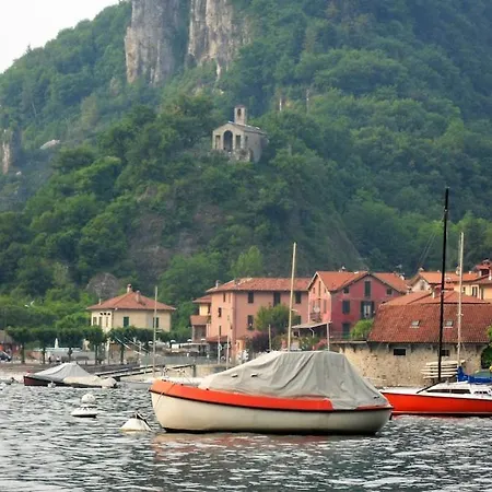 Enjoyable Location In Old House, Maggiore Apartment