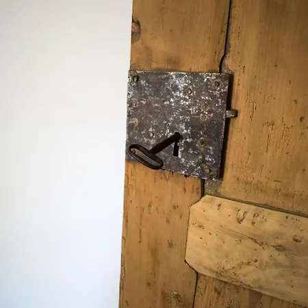 Enjoyable Location In Old House, Maggiore דירה Castelveccana