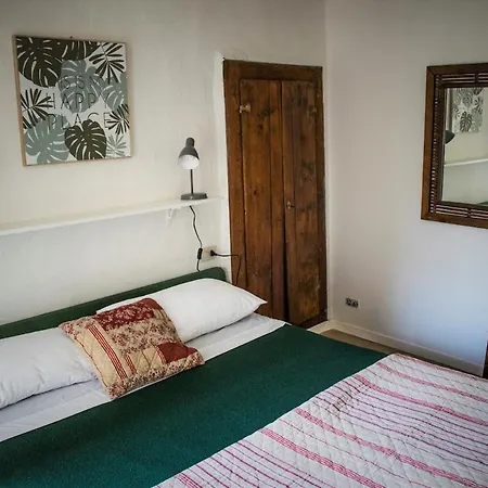 Enjoyable Location In Old House, Maggiore Appartement *