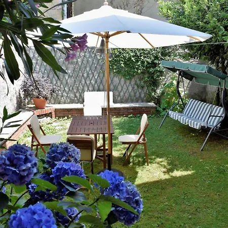 Enjoyable Location In Old House, Maggiore Castelveccana